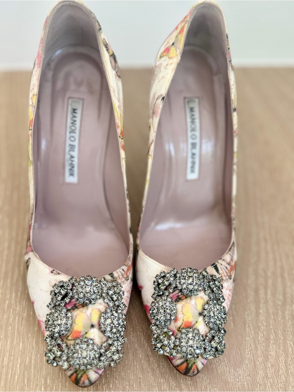 Manolo Blahnik Hangisi Floral Crystal Buckle Pumps Size 36, 115mm heel